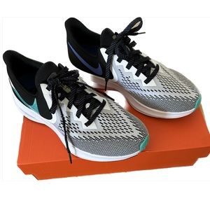 NIB ❤️ NIKE Women’s Zoom Winflo 6 - Sz 8.5